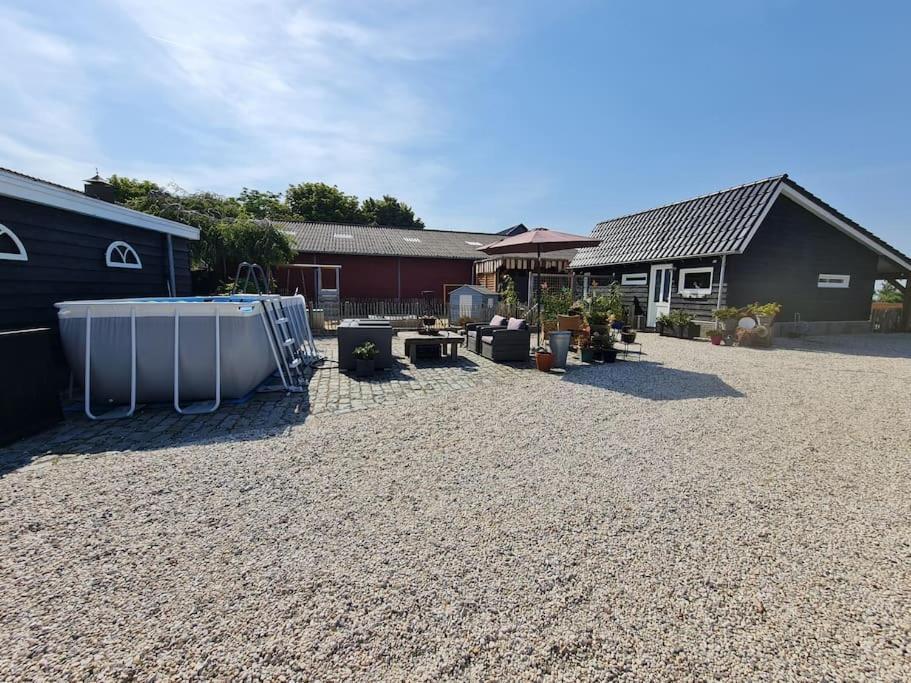 Wellness Chalet Met Jacuzzi, Sauna, Omheinde Tuin, Sint-Annaland Exterior foto